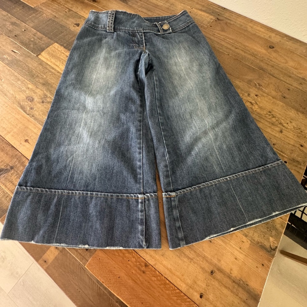 Gadzooks Vintage Blue Wide Leg Gaucho Jeans